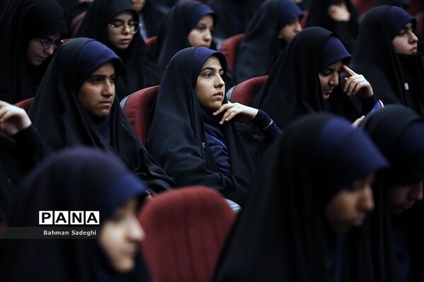چهاردهمین کنگره اتحادیه انجمن‌های اسلامی دانش‌آموزان