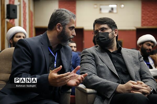 چهاردهمین کنگره اتحادیه انجمن‌های اسلامی دانش‌آموزان