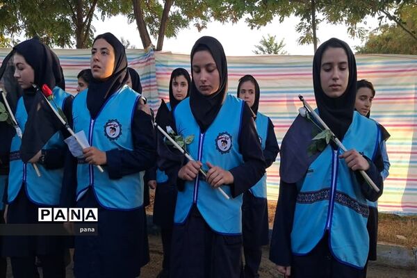 دانش‌آموزان دختر اعضای سازمان دانش‌آموزی آذربایجان شرقی در اردوی قطبی