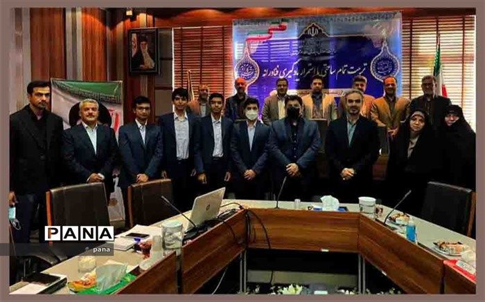 پرواز انسان و رسیدن به تعالی، با دو بال علم و ایمان امکان پذیر است