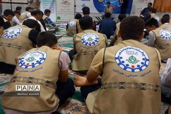 برگزاری ‌محفل انس با قرآن در ‌اردوی قطبی - گلستان
