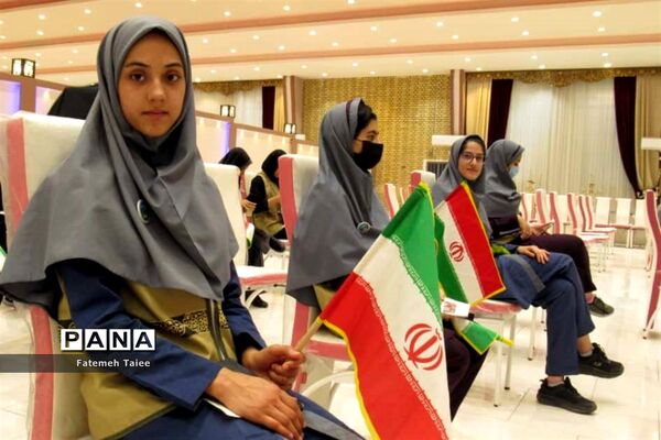 اولین روز حضور دانش‌آموزان خوزستان در اردوی قطبی لرستان