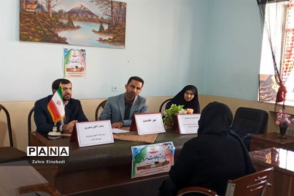 برگزاری میز خدمت مدارس استثنائی در شهرستان ملارد