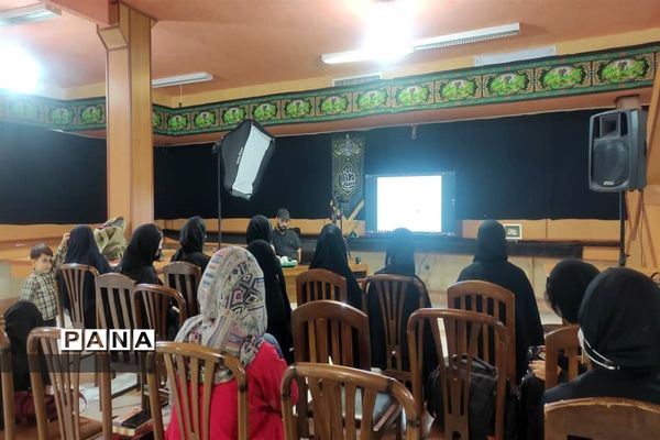 برگزاری‌آموزش‌های مهارت‌ و یادگیری‌ در تابستان شاد مدرسه فرزانگان ورامین