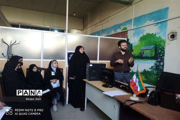 جلسه هم‌اندیشی دختران خبرنگار