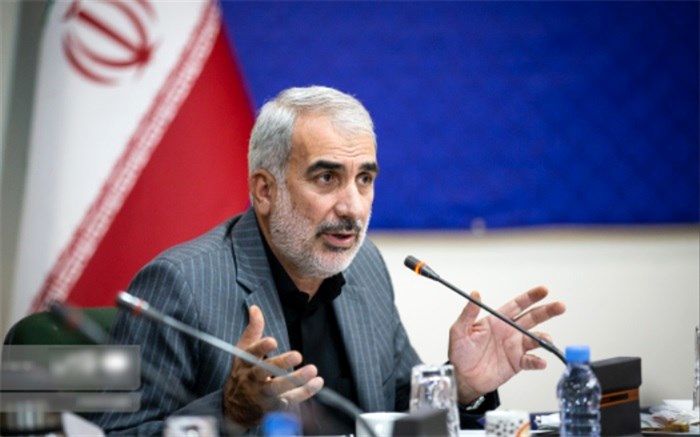 هویت ایرانی به‌ویژه در نوشت‌افزارها باید تقویت شود