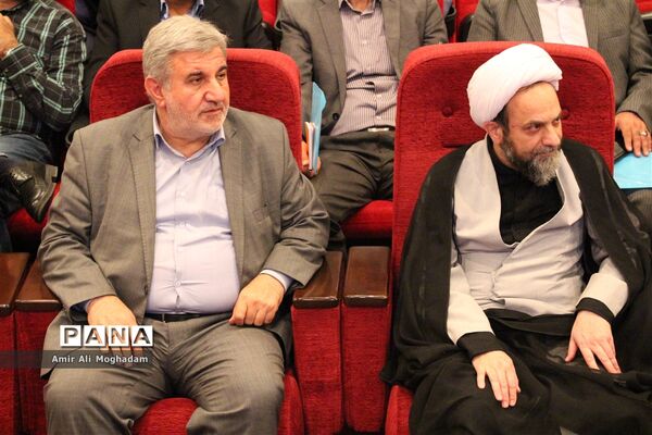 افتتاحیه اولین دوره دانش‌افزایی و توانمندسازی اساتید بسیجی