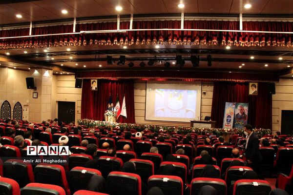 افتتاحیه اولین دوره دانش‌افزایی و توانمندسازی اساتید بسیجی