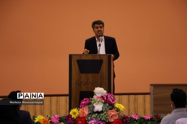 نشست مدیران مدارس روستایی ناحیه یک بندرعباس