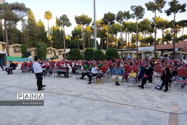 برگزاری همایش تامین دو هزار بسته  لوازم التحریر برای دانش‌آموزان سزاوار و بی سرپرست در شیراز