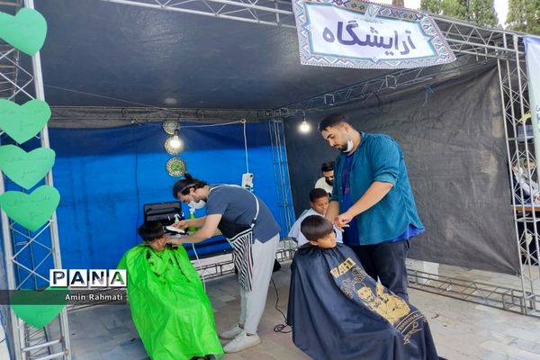 برگزاری همایش تامین دو هزار بسته  لوازم التحریر برای دانش‌آموزان سزاوار و بی سرپرست در شیراز