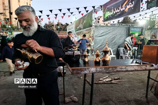 برپایی موکب‌های حسینی درمیدان شهید فهمیده کرج