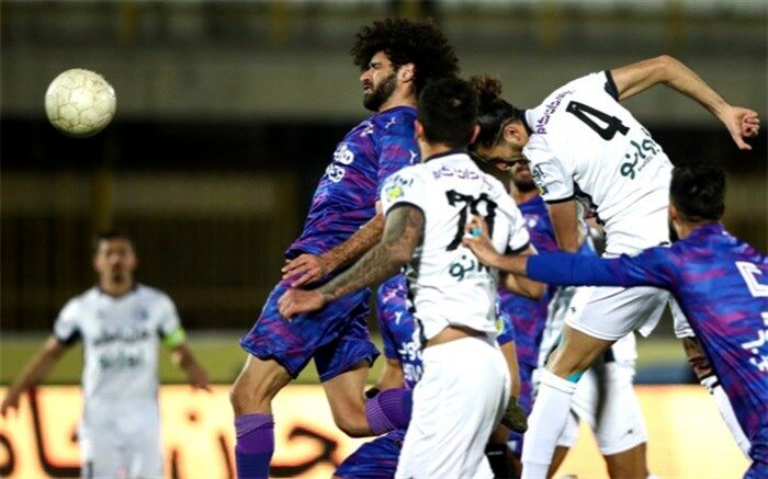 کنایه مربی هوادار به بازیکنان گران‌قیمت پرسپولیس