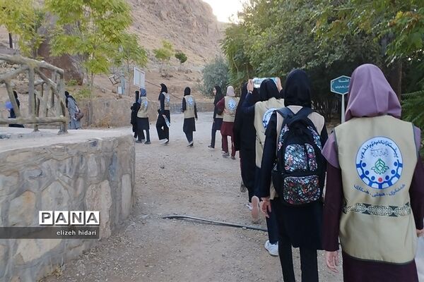 فعالیت‌های دانش‌آموزان کرمانشاهی در اردوی قطبی- لرستان