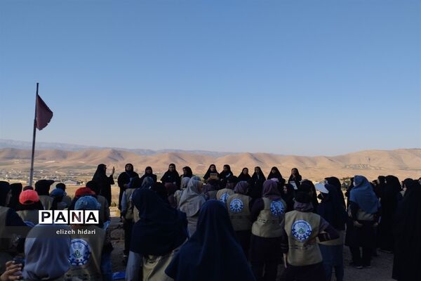 فعالیت‌های دانش‌آموزان کرمانشاهی در اردوی قطبی- لرستان