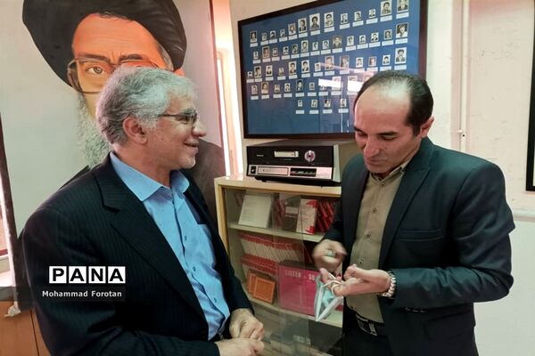 آئین افتتاحیه موزه و نمایشگاه دبیرستان توحید