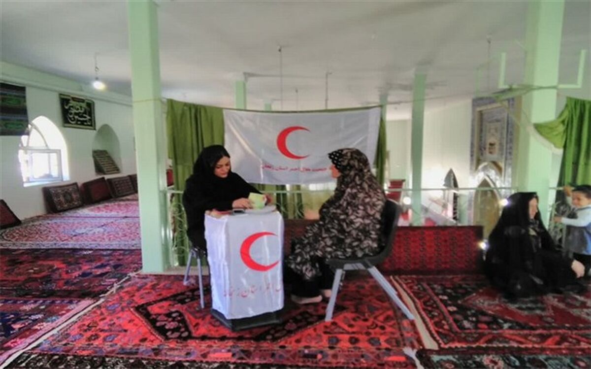 خدمت‌ گروه جهادی هلال‌احمر زنجان در روستای والایش شهرستان سلطانیه