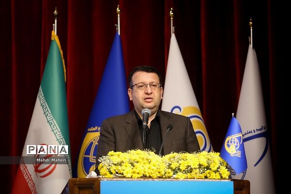 اختتامیه چهاردهمین کنگره اتحادیه انجمن‌های اسلامی دانش‌آموزان دختر