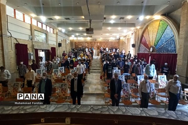 ویژه‌برنامه ورود دانش‌آموزان پایه دهم به مدرسه توحید