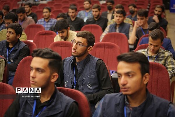 اختتامیه چهاردهمین کنگره اتحادیه انجمن‌های اسلامی دانش‌آموزان پسر