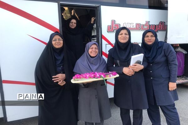 حضور دانش‌آموزان یزد در اردوی قطب اصفهان