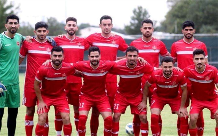 پرسپولیس صدرنشین ماند