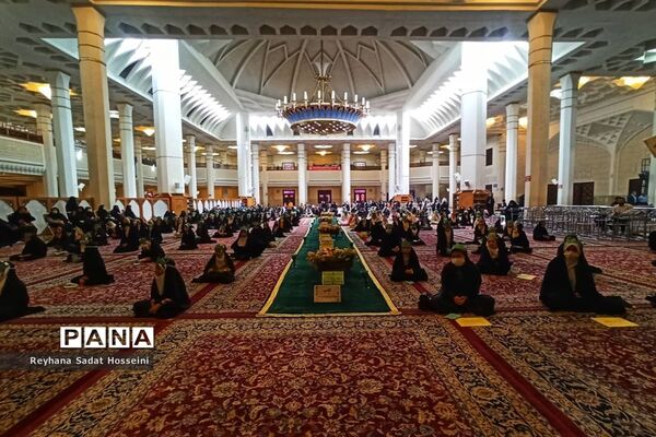 همایش دختران حسینی در حرم مطهر شاهچراغ(ع)