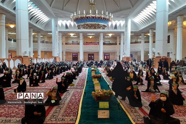 برپایی همایش دختران حسینی در حرم مطهر احمد بن موسی شاهچراغ (ع) شیراز ۲