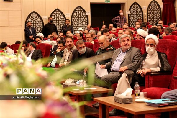 حضور سردار سلامی، در جلسه دانش‌افزایی و توانمندسازی اساتید بسیجی
