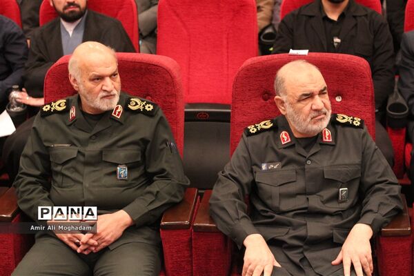 حضور سردار سلامی، در جلسه دانش‌افزایی و توانمندسازی اساتید بسیجی