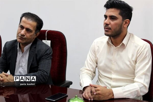 دیدار رئیس سازمان دانش‌آموزی استان مازندران با مجمع خیرین حامی دانش‌آموزان بازمانده از تحصیل