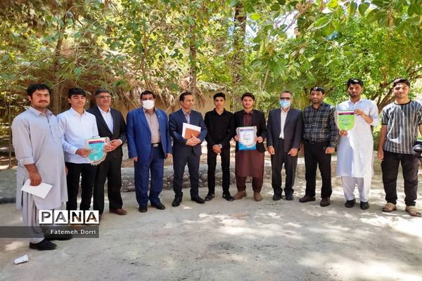 بازگشت دانش‌آموزان عضو سازمان دانش‌آموزی سیستان و بلوچستان از اردوی قطبی