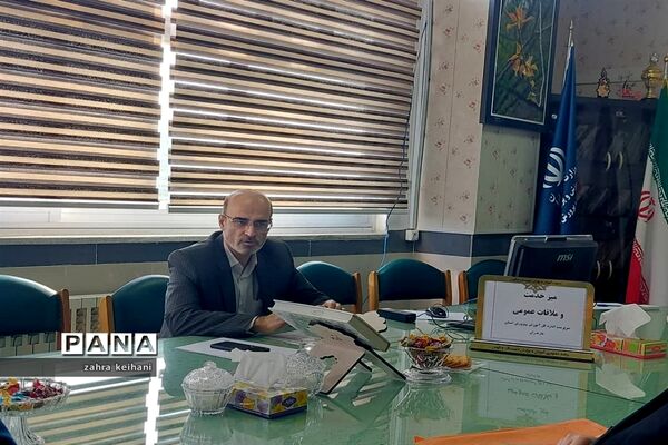 برگزاری میز خدمت سرپرست اداره کل آموزش و پرورش استان مازندران در شهرستان چالوس