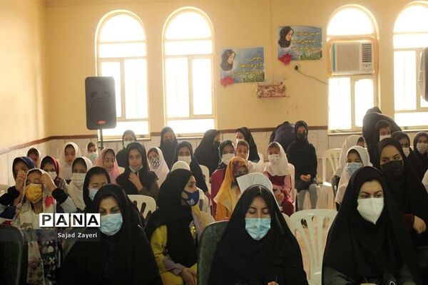 مراسم اختتامیه کلاس‌های تابستانه در ناحیه ۲ اهواز