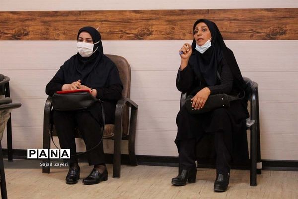 برگزاری جلسه مشترک مدیر آموزش و پرورش ناحیه 2 اهواز و بخشدار غیرانیه در آستانه سال تحصیلی جدید