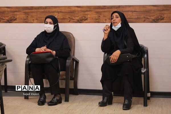 برگزاری جلسه مشترک مدیر آموزش و پرورش ناحیه 2 اهواز و بخشدار غیرانیه در آستانه سال تحصیلی جدید