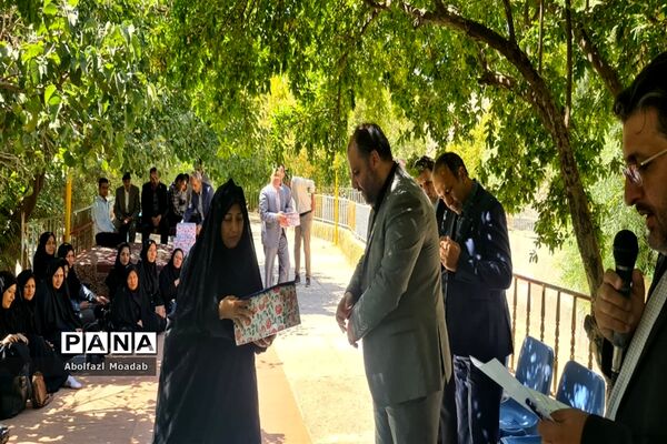 تجلیل از بهورزان نمونه کاشمری