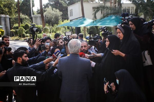 حاشیه جلسه هیات دولت