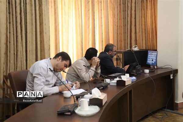 اولین گفت‌وگوی مجازی شورای آموزش و پرورش آذربایجان شرقی با مدیران مدارس سراسر استان