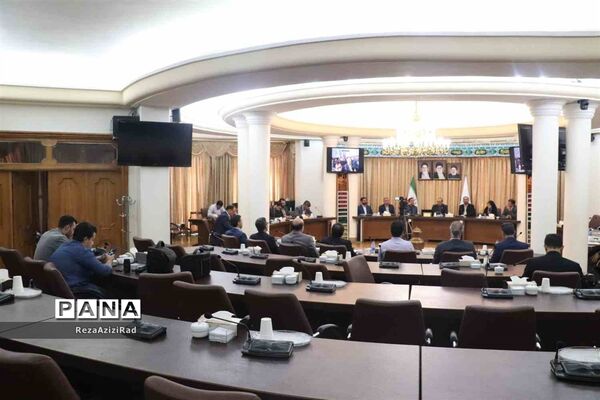 اولین گفت‌وگوی مجازی شورای آموزش و پرورش آذربایجان شرقی با مدیران مدارس سراسر استان