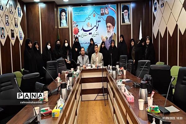 نشست معاونان و مربیان پرورشی مدارس منطقه ۱۰ در آستانه سال تحصیلی جدید