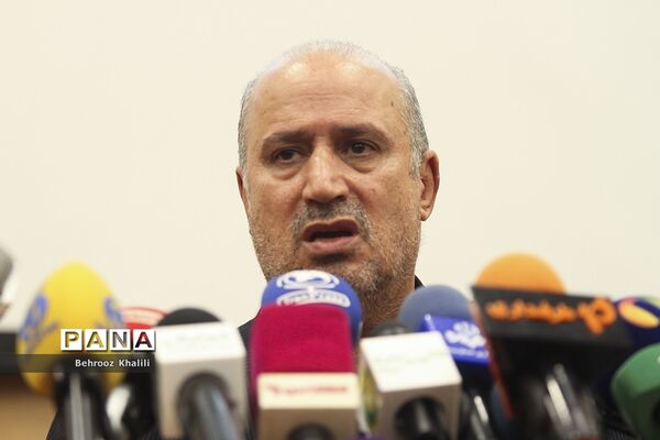 نشست خبری رئیس فدراسیون فوتبال