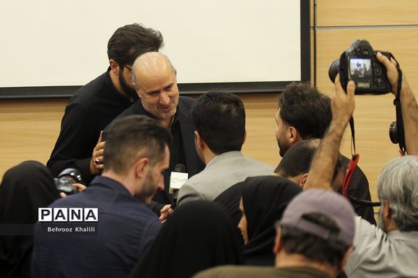 نشست خبری رئیس فدراسیون فوتبال