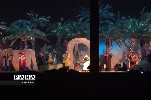 بازدید نمازگزاران نوجوان مسجد جامع جعفریه منطقه ۱۳ از نمایش تنهاتر از مسیح
