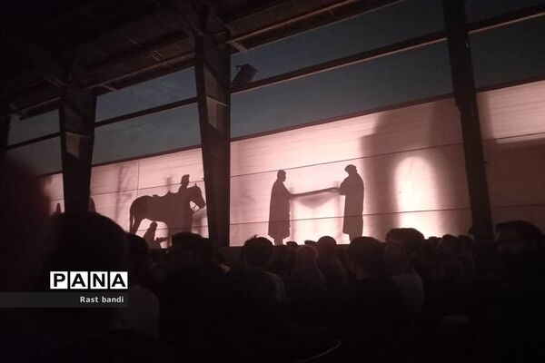 بازدید نمازگزاران نوجوان مسجد جامع جعفریه منطقه ۱۳ از نمایش تنهاتر از مسیح