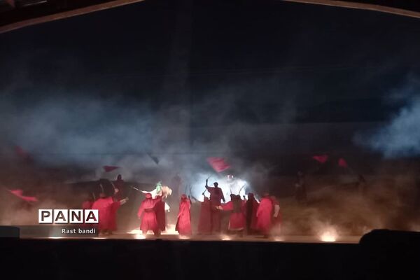 بازدید نمازگزاران نوجوان مسجد جامع جعفریه منطقه ۱۳ از نمایش تنهاتر از مسیح
