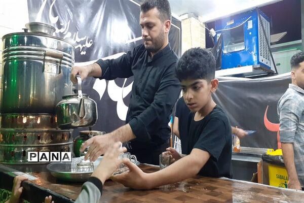 پذیرایی از زوار اربعین در اندیمشک
