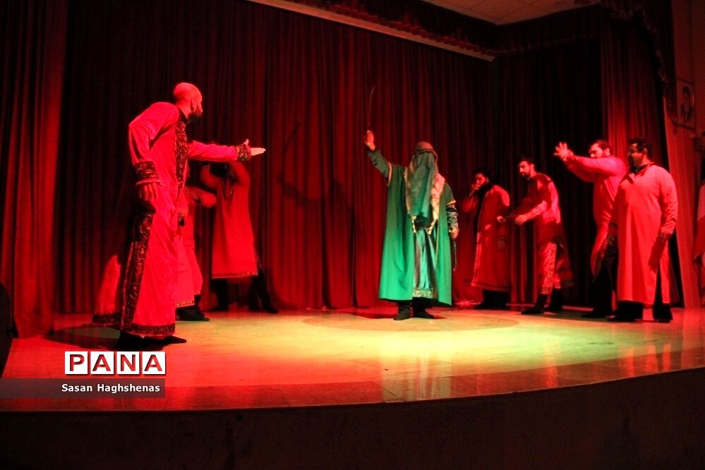 نمایش مذهبی «معرکه آب» در شهرستان اسلامشهر