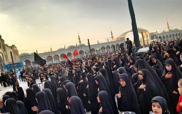 اجرای سرود«هیات دهه نودی ها در مسجد مقدس جمکران