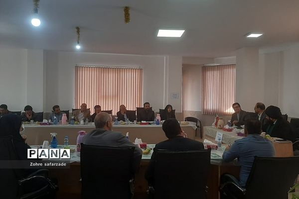 جلسه شورای آموزش و‌ پرورش رودهن